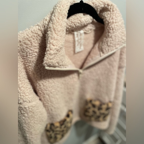 Sadie & Sage Sherpa pullover - Picture 10 of 14